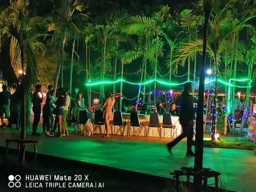 Hotel Rs Phong Riverside Resort