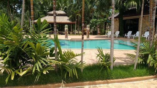 Hotel Rs Phong Riverside Resort