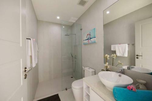 Villa **80% Discount** 2 Bed/2 Bath Single Level, Garden