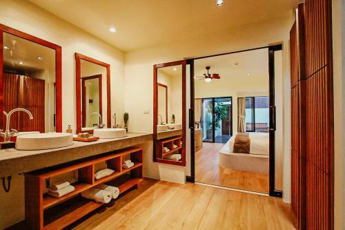 Hotel Mimosa Beachfront Resort And Spa