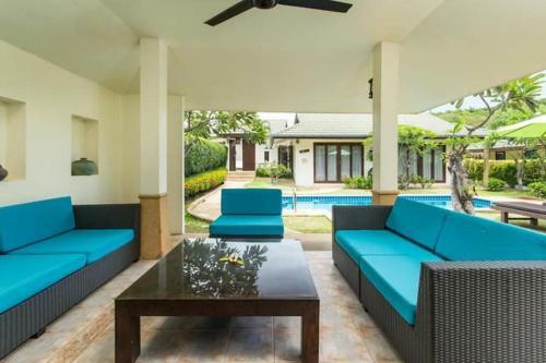 8 Bedroom Villas On Beach Front