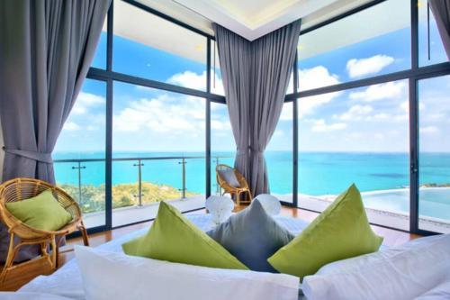 4 Bedroom Simply Stunning Sea View Villa ~ Chaweng