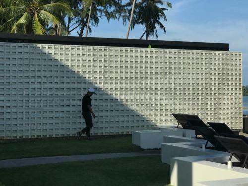 Deepspace Villa X1,secret Address On Quiet Beach