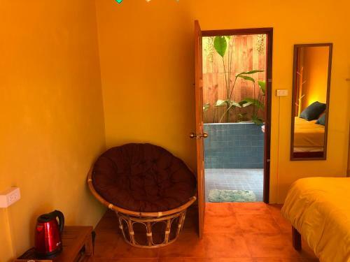 Hostal One World Bungalows