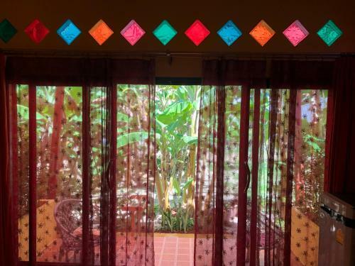 Hostal One World Bungalows