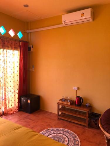 Hostal One World Bungalows