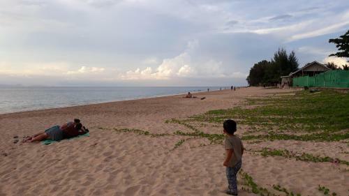 Hotel Fill - Feel @ Long Beach Resort