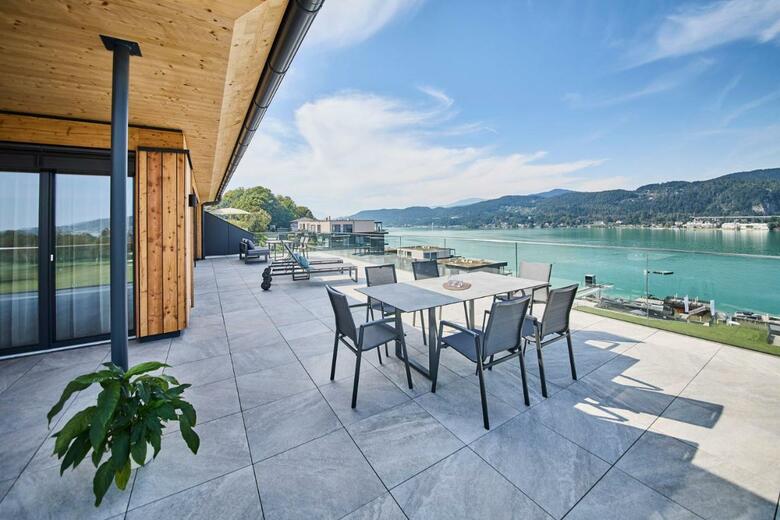 Hotel Lamplhof - Lichtpfad W�rthersee