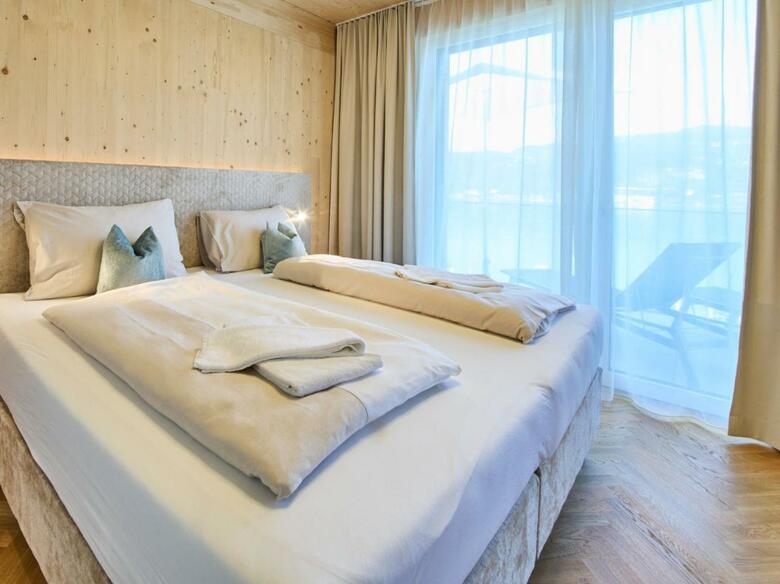 Hotel Lamplhof - Lichtpfad W�rthersee