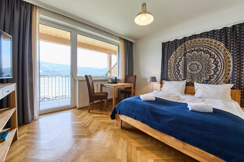 Hotel Lamplhof - Lichtpfad W�rthersee