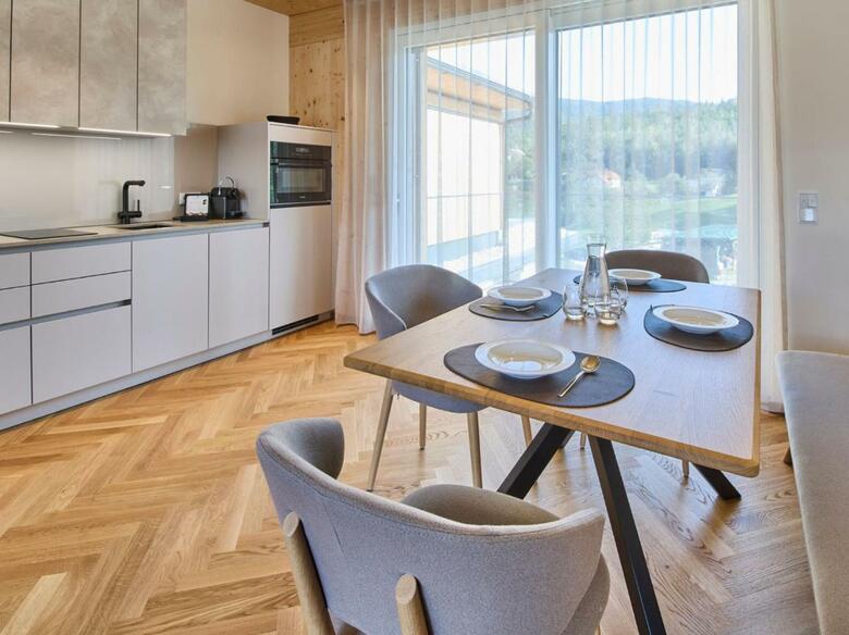 Hotel Lamplhof - Lichtpfad W�rthersee