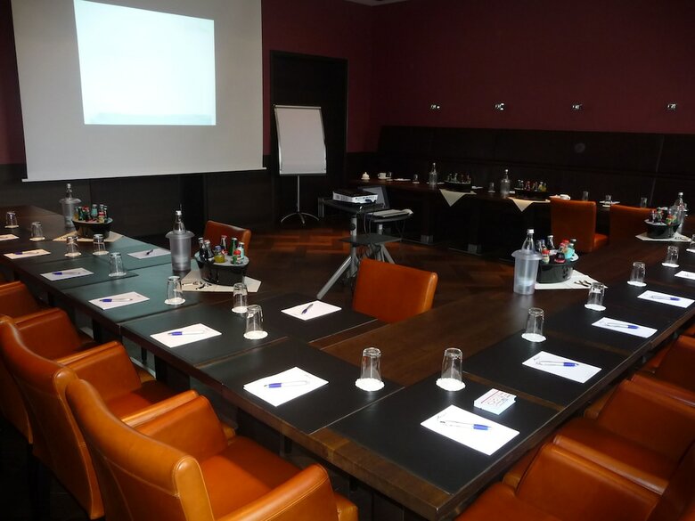 Ascari Parkhotel