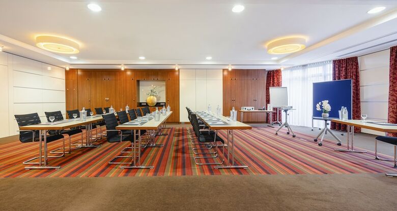 Ascari Parkhotel