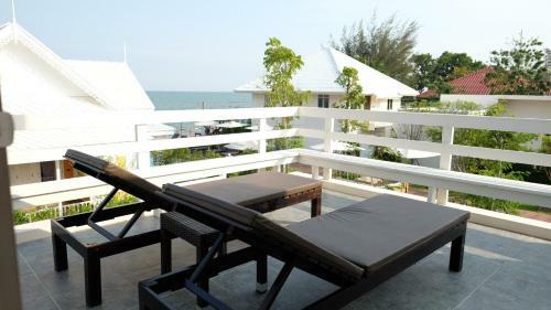 Hotel De Chaochom Hua Hin