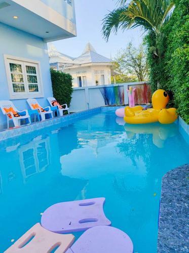 350m To Beach Pool Villa