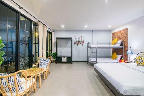 Seatown Huahin Poolvilla
