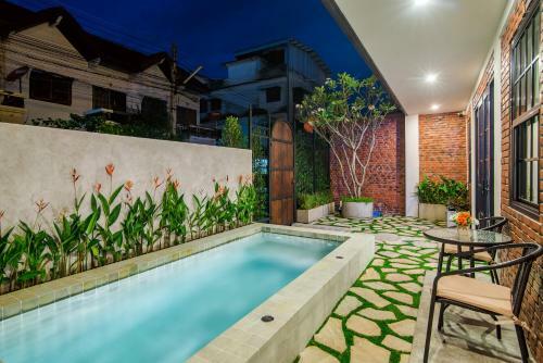 Seatown Huahin Poolvilla