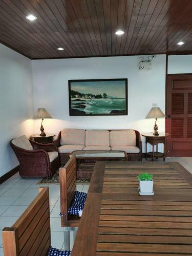 Baanbusarin Hotel