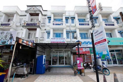 Hotel Oyo 908 Sabai Place