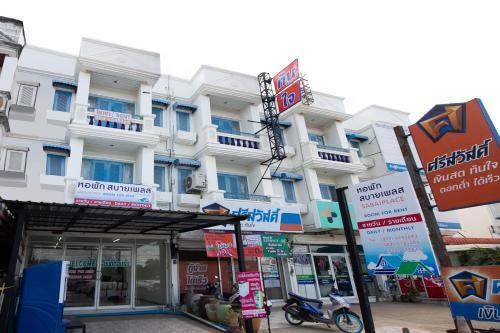 Hotel Oyo 908 Sabai Place