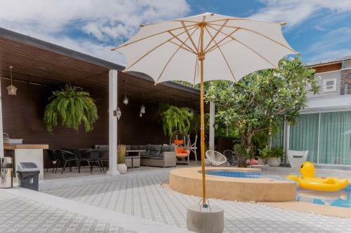 ???????????????? ?????? Art Gallery Pool Villa