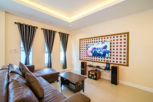 Baan Bussarin Pool Villa Huahin88