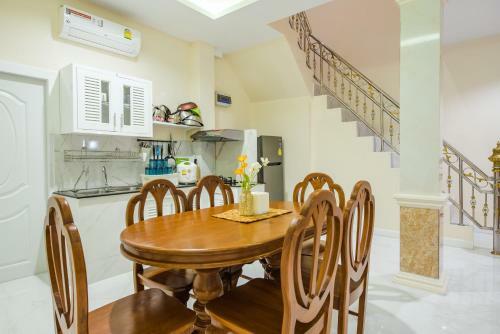 Villa Baan Bussarin (b5) Huahin88