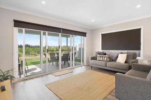 Milawa Vineyard Views - Guesthouse 1
