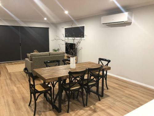 Milawa Vineyard Views - Guesthouse 2