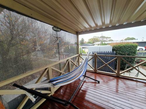 Unwind At Milang Lakefront Retreat