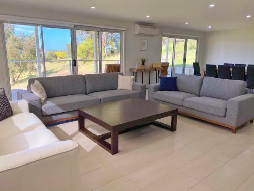 Luxury 3br Home With King Bed Metung
