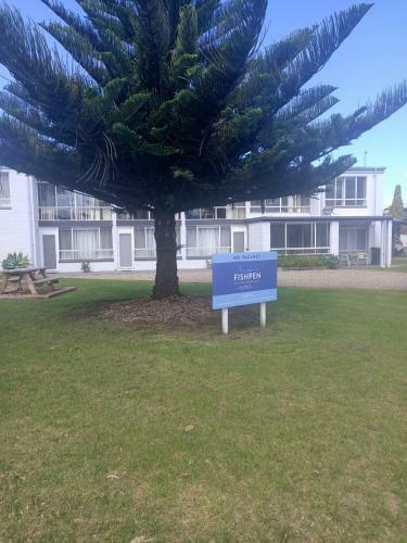 Hostal Fishpen Holiday Apartments