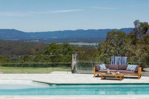 Villa Alphawood - Mount View- Heaven Perched On A Hilltop