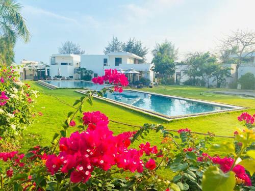 Villa Khu Resort Saint Simeon