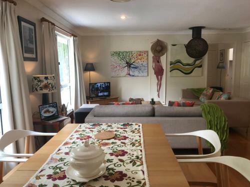 Hostal Villa Alessandra Rooms & Restaurant