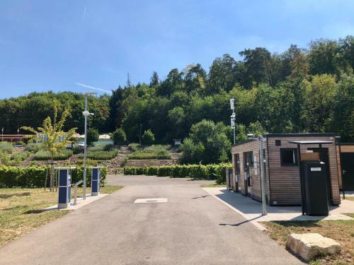 Campingh�tte Im Sporterlebnispark Allmersbach Im Tal
