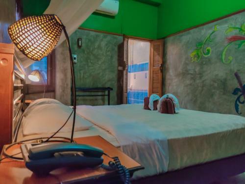 Bed & Breakfast Awana House