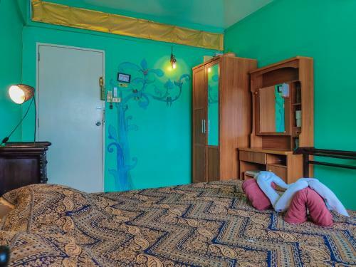 Bed & Breakfast Awana House