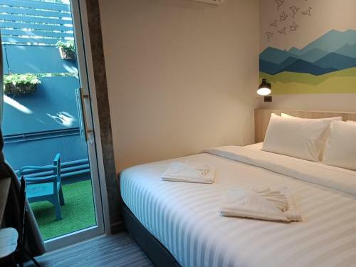 Hotel Lana Beds & Space