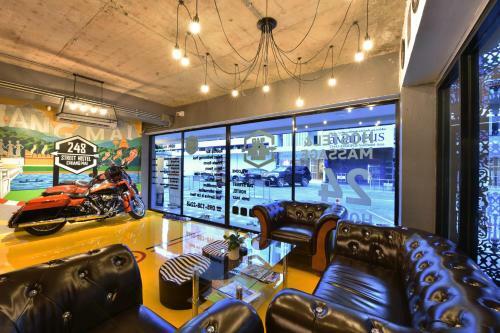 248 Street Hostel