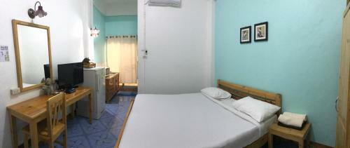 Hotel Apinya Court