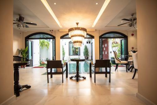 Nanta Glam Cm Hotel & Residences