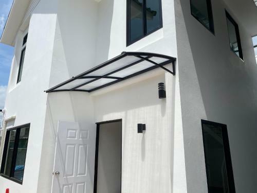 Baan 9 Muang Small House