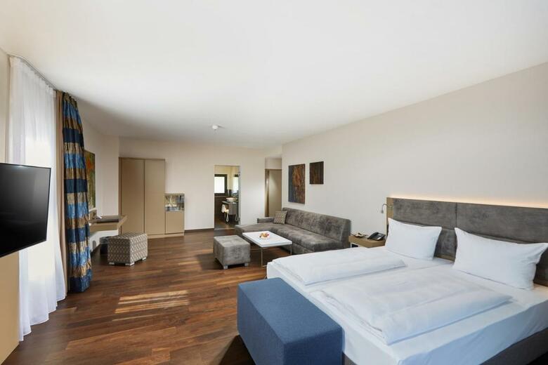 Hotel Schloss Reinach