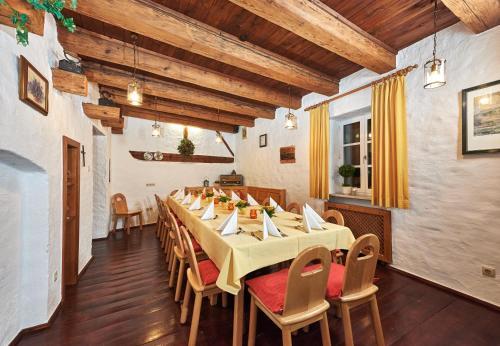 Hostal Hotel Gasthof Stocker