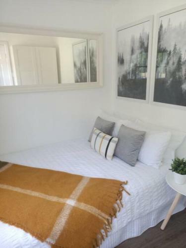 Charming 4 Bedroom House With Firepit And Alfresco
