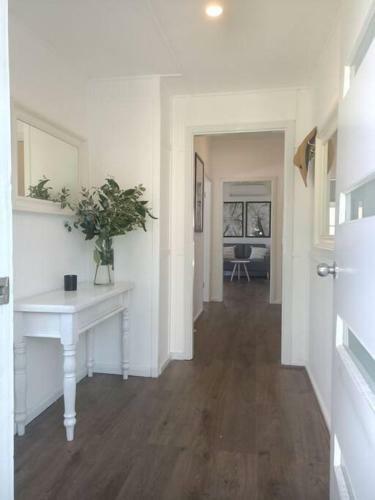 Charming 4 Bedroom House With Firepit And Alfresco
