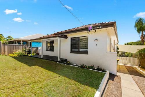 Moorooba Crescent 5 Nelson Bay