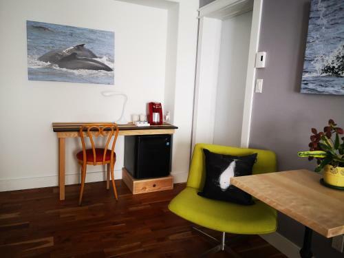 Bed & Breakfast Au Cachalot Cach� Le G�te H�tel