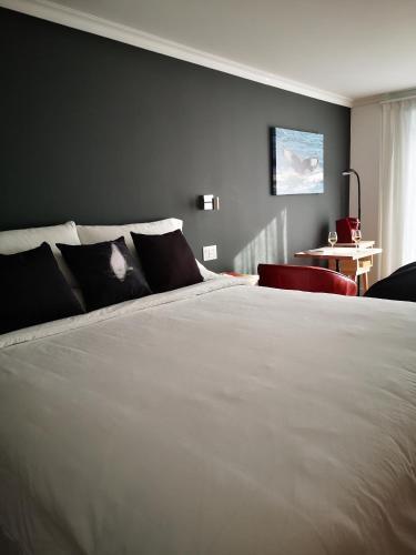 Bed & Breakfast Au Cachalot Cach� Le G�te H�tel